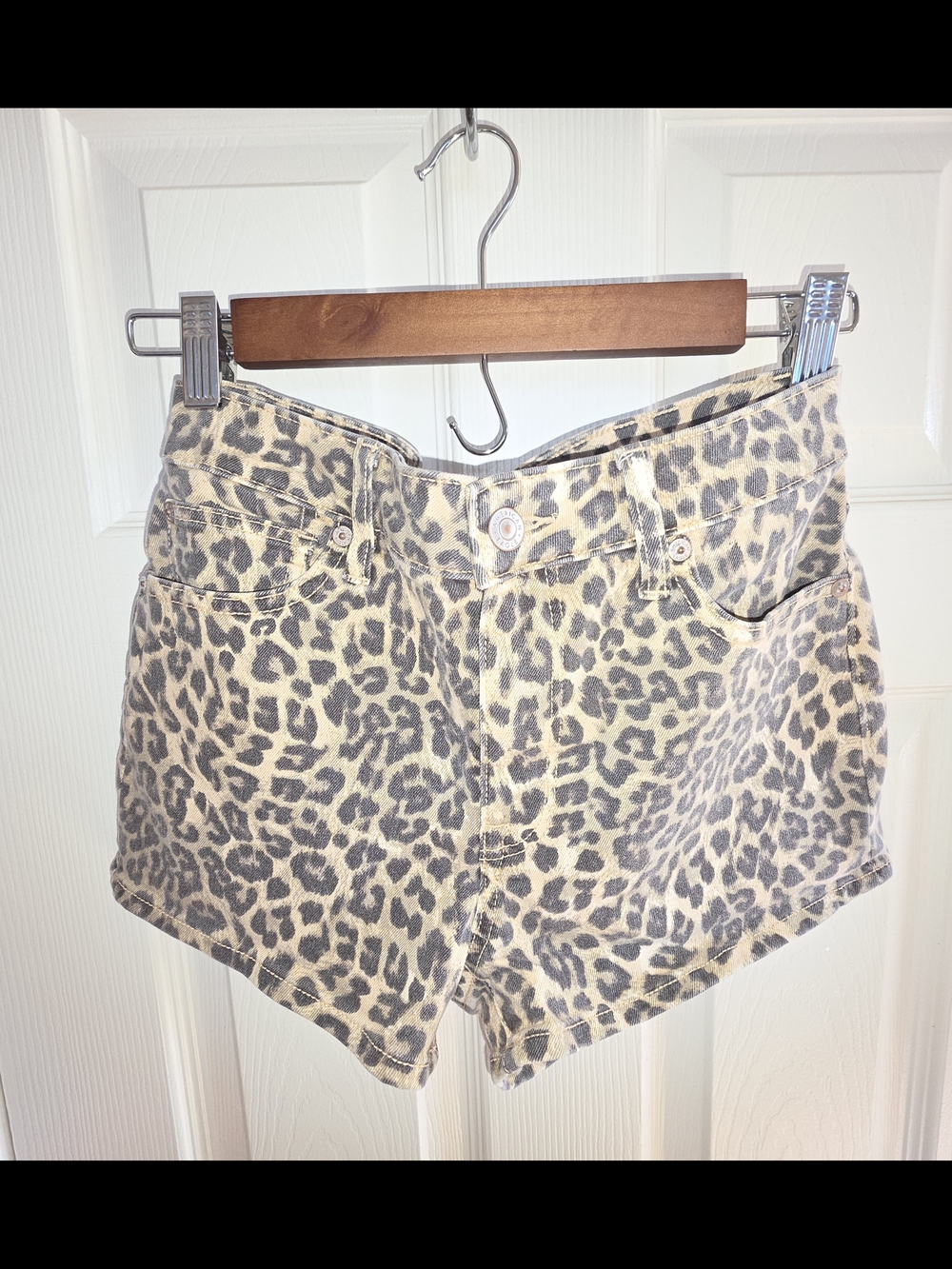 American Eagle Outfitters Leopard Print Jean Shorts - Beige/Black